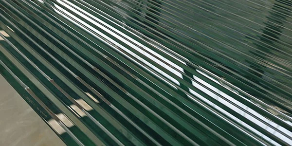 Laminated hockey glass Laminated hockey glass