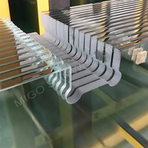 Selvrensende bruseglas