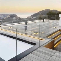 Kommerciel glasrækværk